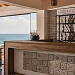 Cavo Orient Hotel&suites 4*