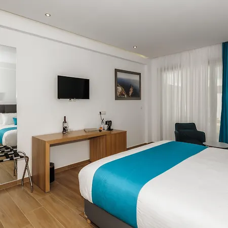 Cavo Orient & Hotel