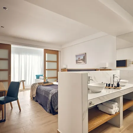 Cavo Orient Hotel&suites Hotel