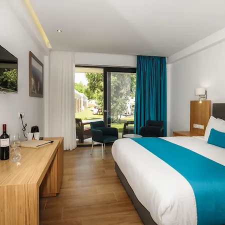Cavo Orient & Hotel