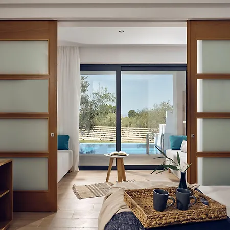 Cavo Orient & 호텔